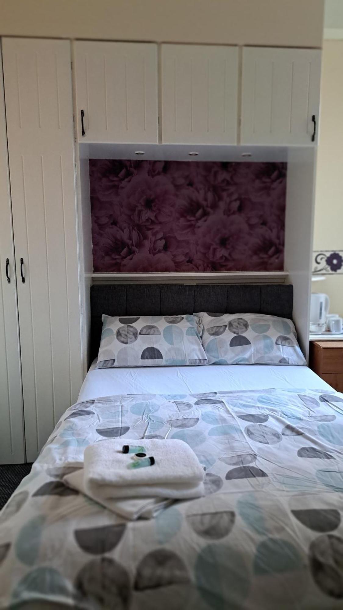 Fern Villa Hotel - Albert Road Blackpool Room photo